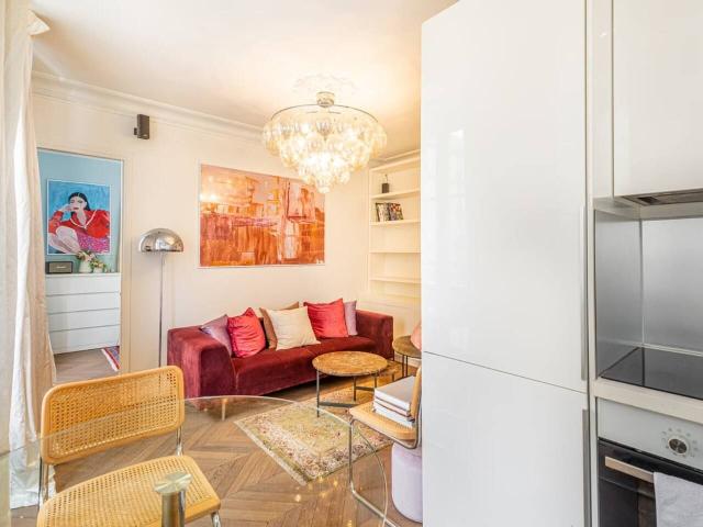 Charming 1 Bedroom Apartment Parc Monceau 17th