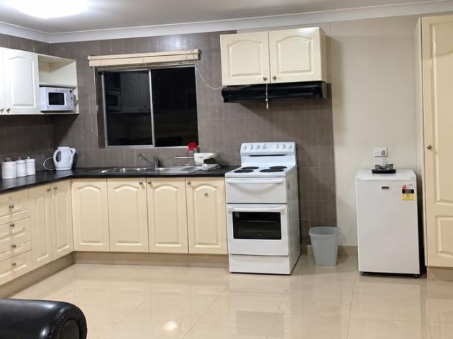Charming 1 Bedroom Granny Flat in Convenient Merrylands Location
