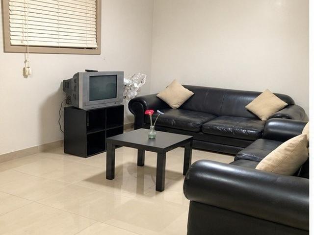 Charming 1 Bedroom Granny Flat in Convenient Merrylands Location