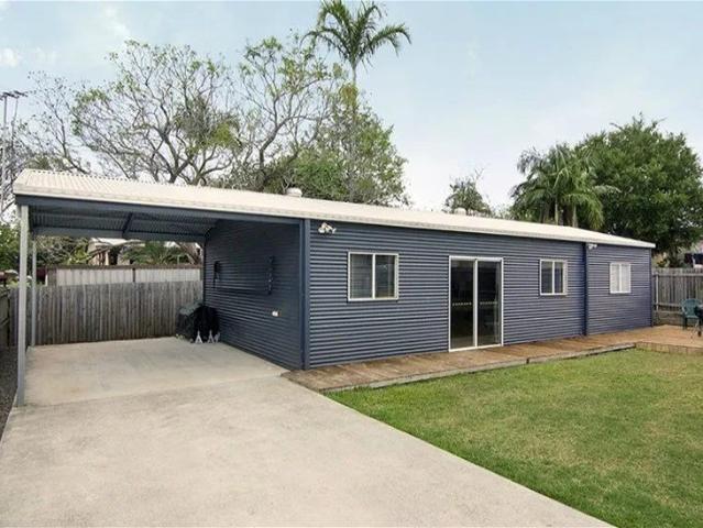 Charming 1 Bedroom Granny Flat with Carport Water & Lawn Maintenance Included