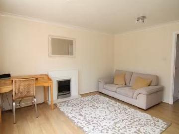 Unique 1 bedroom ground floor maisonette for rent in Raddlebar.
