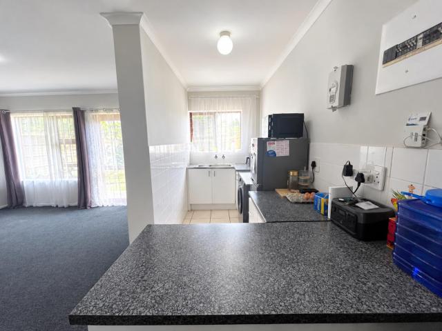 Charming 1 Bedroom Ground Floor Unit with Garden