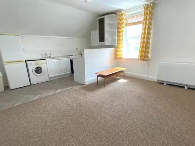 Just in! 1 bedroom flat for rent in Stackpool Rd, BS3