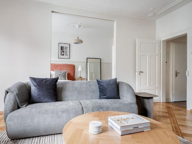 Charming 1 Bedroom Furnished Apartment in Unterstrass, Zurich Amsterdam Apartments for Rent