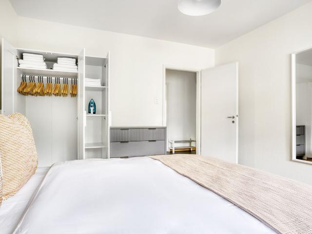 Charming 1 Bedroom Furnished Apartment in Basel Wettstein, Basel Amsterdam Apartments for Rent