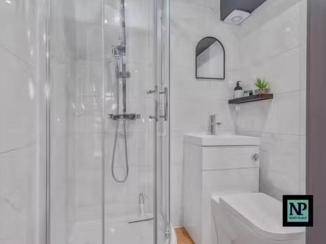 Just in! 1 bedroom house of multiple occupation for rent in Al.