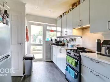 Deal! 1 bedroom house share for rent in Hollyfield, Harlow, CM19