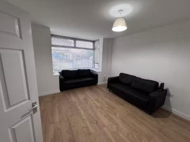 Cheap 1 bedroom house share for rent in Seventh Avenue, Filton.