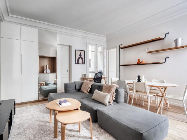 Charming 1 Bedroom Oasis Awaits You in Paris, Paris Amsterdam Apartments for Rent