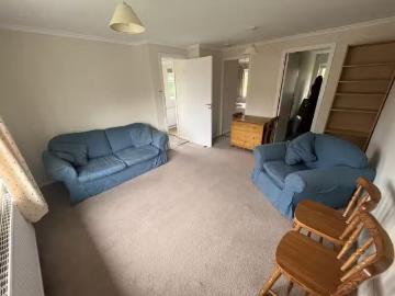 Rental! 1 bedroom maisonette for rent in Raddlebarn Farm Drive.