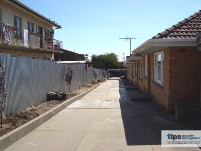 Charming 1 Bedroom Rental Unit in Prime Prospect Location Ideal for Singles or Couples!