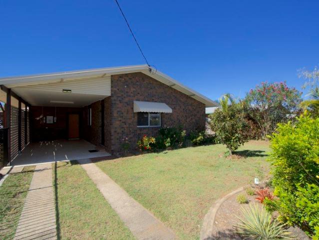 Charming 1 Bedroom Unit with Modern Features Near Beach and Parklands