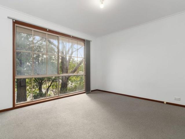 Charming 1 Bedroom Unit with Private Courtyard