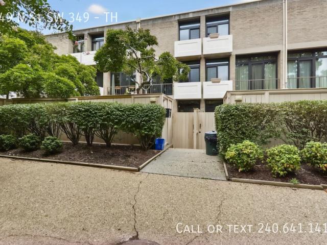 Charming 1 BR/1 BA Townhouse Style Condo with Private Patio in Southwest DC! Utilities Included!