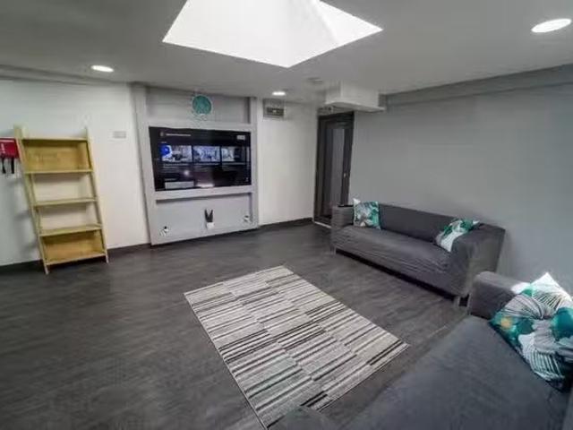 Nice 1 BR Aston Webb Boulevard