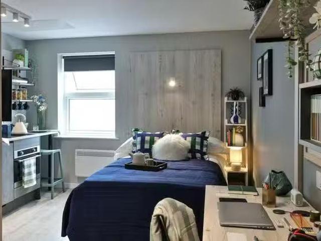 Charming 1 BR Brook Studios, Birmingham Premium Studio