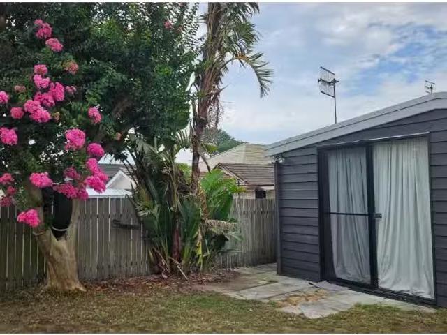 Deal! 1 BR C/87 Nelson Street, Umina Beach Apartment for rent.