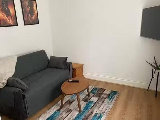 Cozy 1 BR Crown Meadow