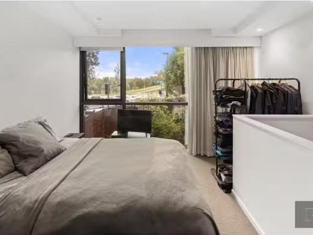 Unique 1 BR G15/19 Marcus Clarke Street, City Apartment for re.