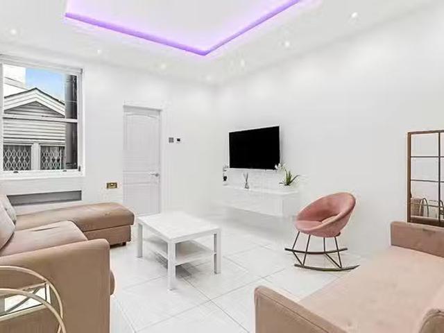 Unique 1 BR Lisson Street, London