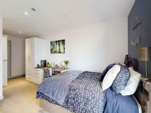 For Rent! 1 BR Premium Studio