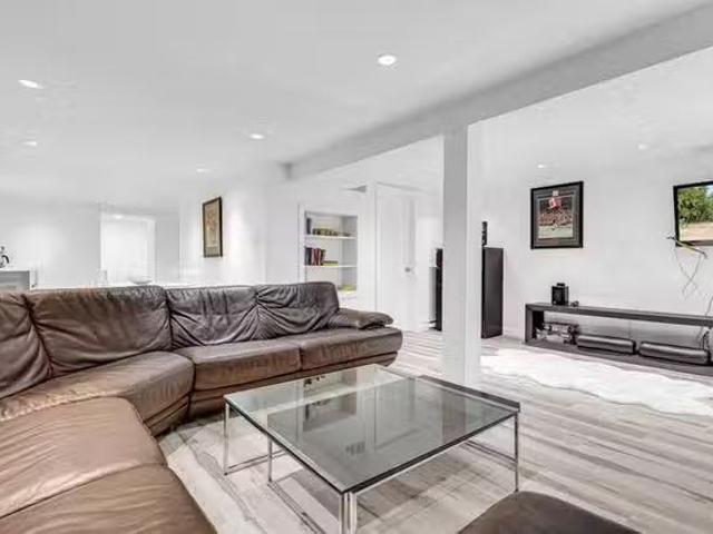 Unique 1 BR Southwest Marine Drive