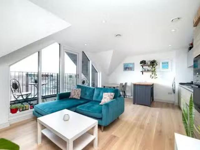 Deal! 1 BR Tooting High Street