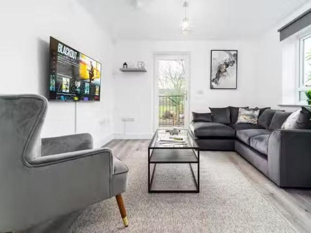Charming 1 BR Tollhouse Way, Smethwick