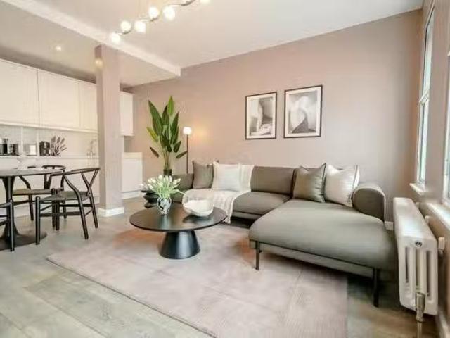 Rental! 1 BR Wardour Street, London