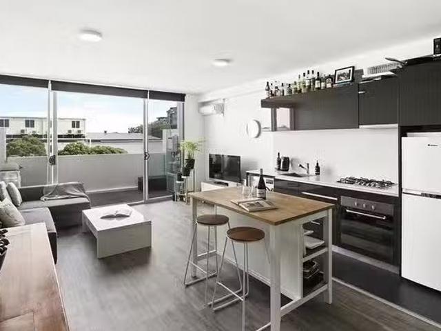 Cozy 1 BR 16/119 125 Parramatta Road, Camperdown, NSW 2050