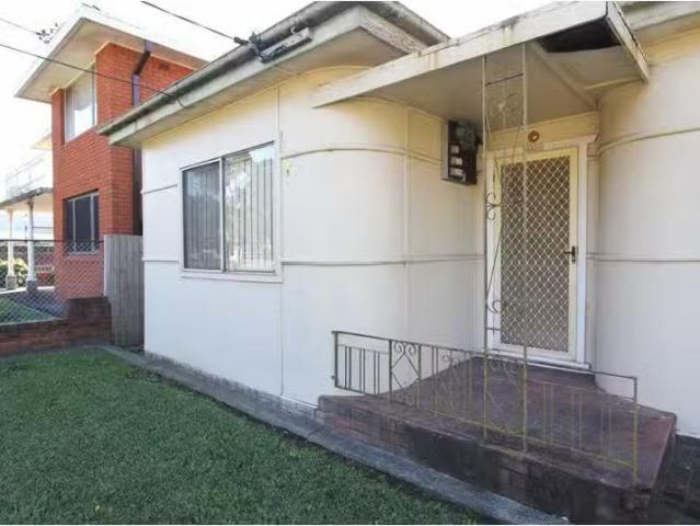 Nice 1 BR 1/61 Newman St, MERRYLANDS House for rent Listed by.