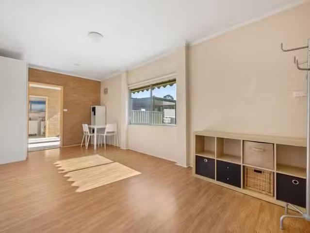 Nice 1 BR 16A Sherlock Street, Kaleen, ACT 2617