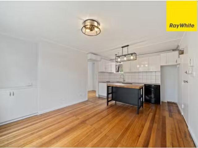 Charming 1 BR 1/79 Northbourne Avenue, TURNER Apartment for re.