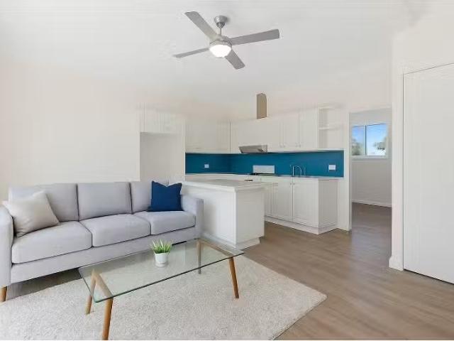 Deal! 1 BR 1A Kalang Road, Elanora Heights Apartment for rent.