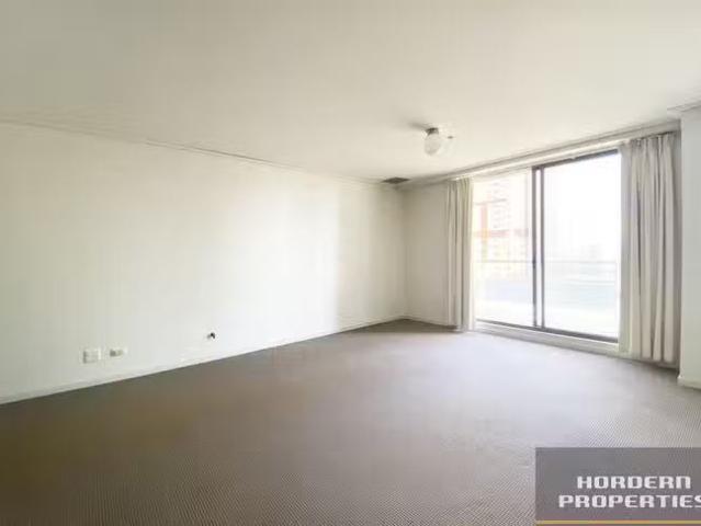 Cheap 1 BR 2802/393 Pitt Street, Sydney, NSW 2000