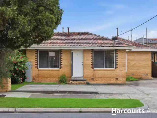 Charming 1 BR 2/1030 Heatherton Road, NOBLE PARK, VIC 3174 U.