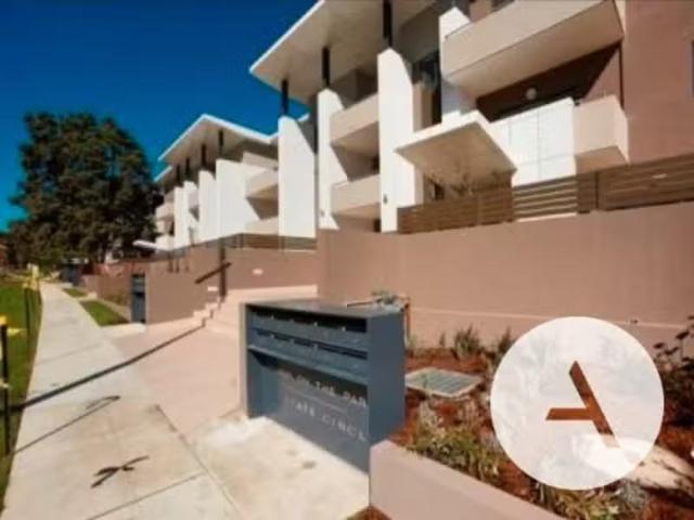 Just in! 1 BR 22/29 State Circle, DEAKIN Apartment for rent L.