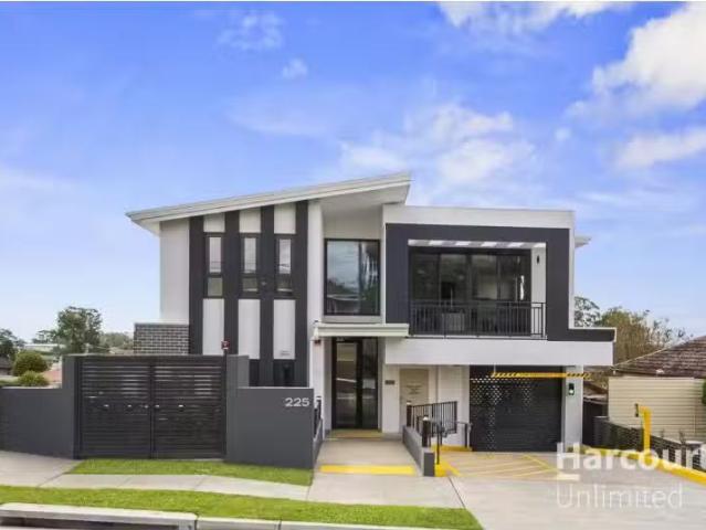 Just in! 1 BR 225 Bungarribee Road, BLACKTOWN Apartment for re.