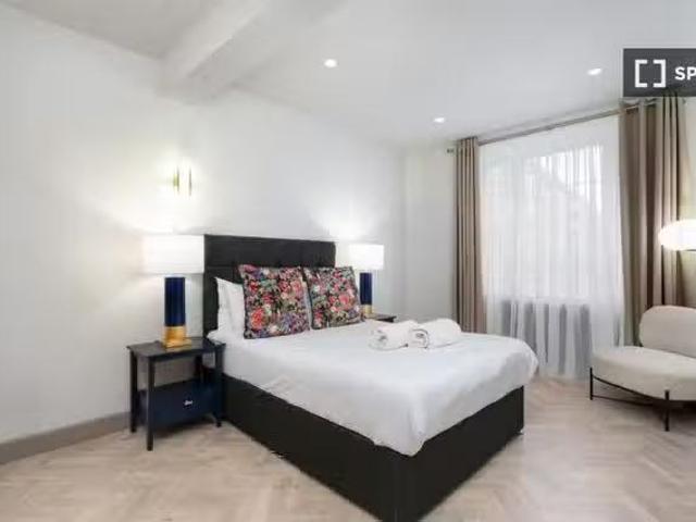 Cozy 1 BR 2 bedroom flat for rent in London
