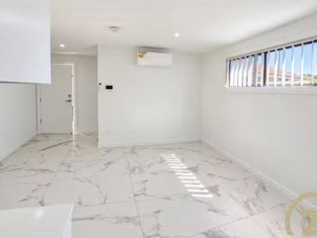For Rent! 1 BR 34B Boythorn Avenue, Ambarvale Apartment for re.