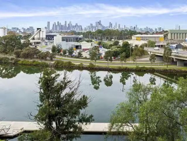 Cozy 1 BR 305/2 Joseph Road, Footscray, VIC 3011