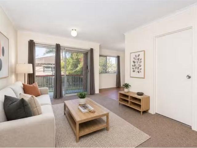 New 1 BR 4/20 Shakespeare Street, COORPAROO Apartment for rent.