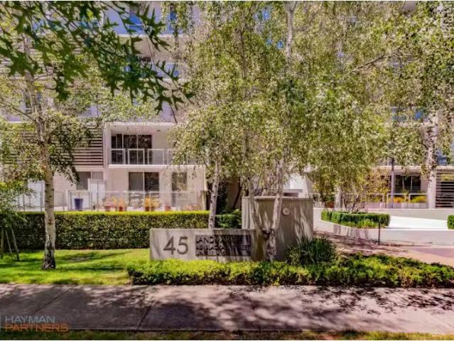 Cozy 1 BR 56/45 Blackall Street, Barton Apartment for rent Li.