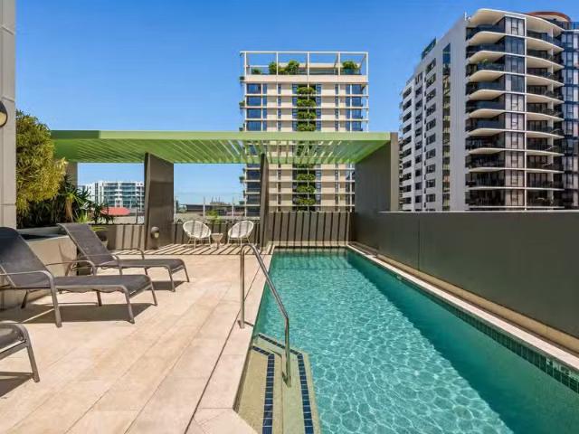 Cheap 1 BR 612/66 Manning Street, SOUTH BRISBANE, QLD 4101 U.