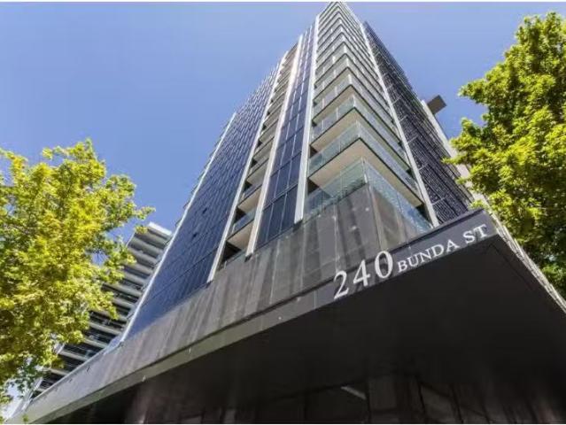 Charming 1 BR 617/240 Bunda Street, City Apartment for rent L.