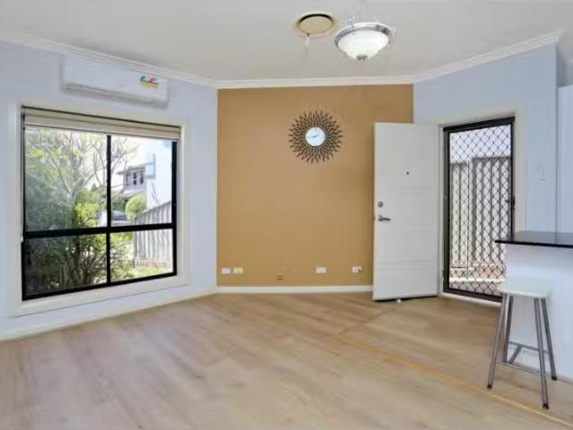 Charming 1 BR 6A Avril Court, Glenwood House for rent Listed.