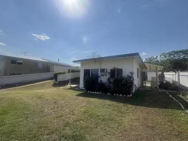 For Rent! 1 BR 9 Bligh Street, The Gap, QLD 4825