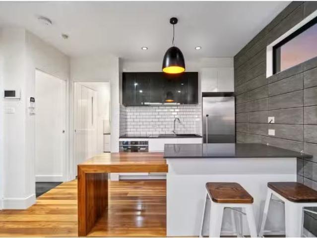 Cozy 1 BR 9C Irinyili Street, BONNER Apartment for rent Liste.