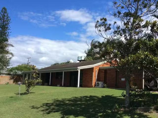 Cozy 1 Gannet Street, Peregian Beach, QLD 4573