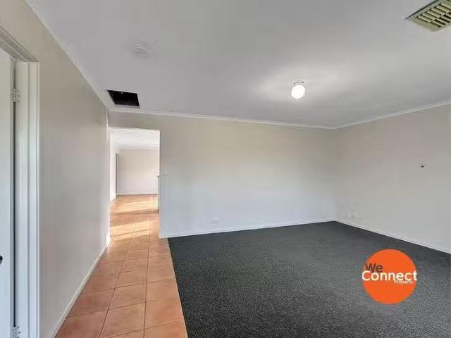 For Rent! 1 Livermead Way, Moana, SA 5169
